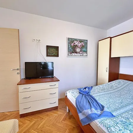 Appartement With Parking Space Silo, Krk - 18728 Šilo