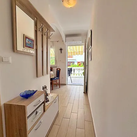 Appartement With Parking Space Silo, Krk - 18728 *